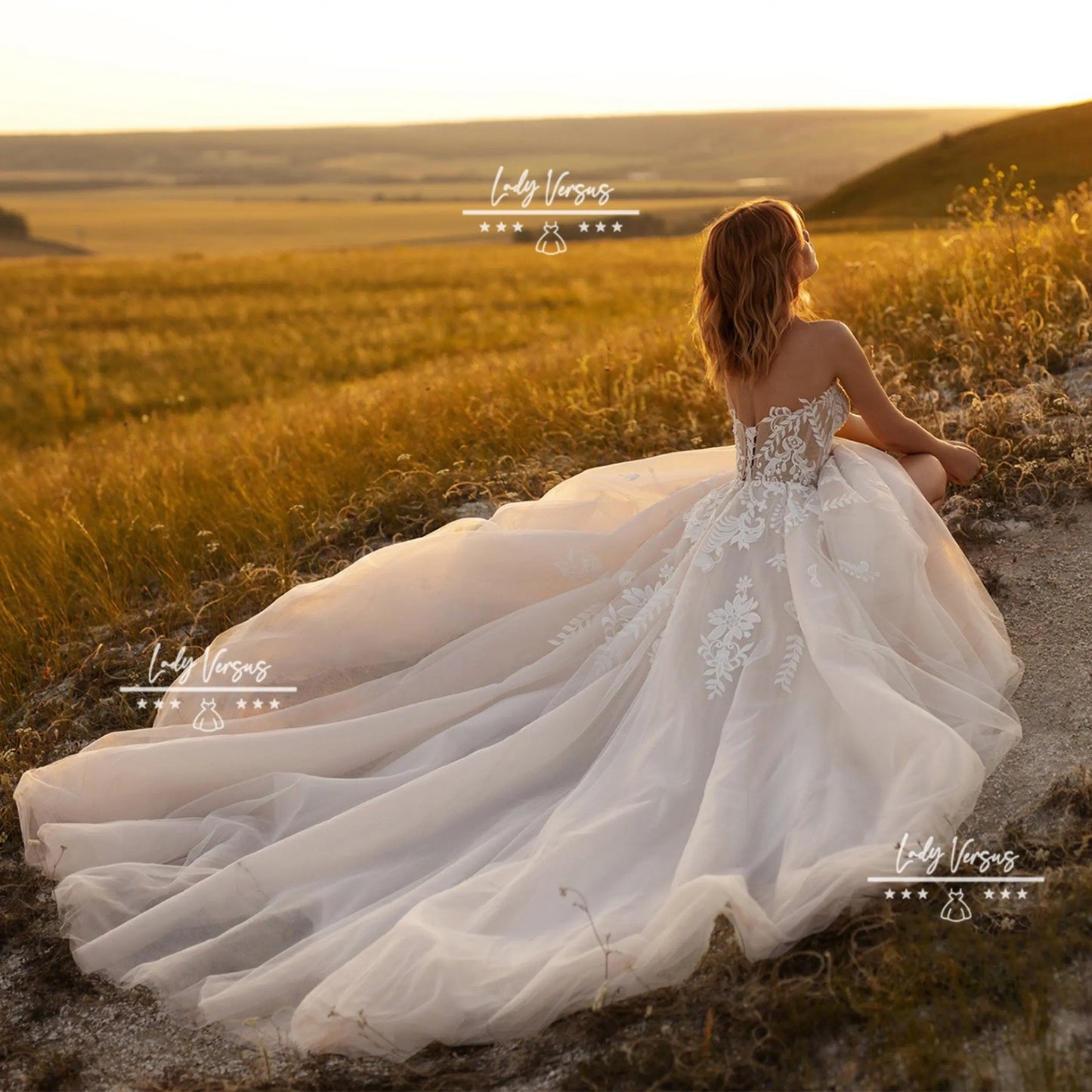 Boho Wedding Dress/ Bohemian Wedding Dress/ Beach Wedding Dress / Elegant  Lace bohemian wedding dress with Cape
