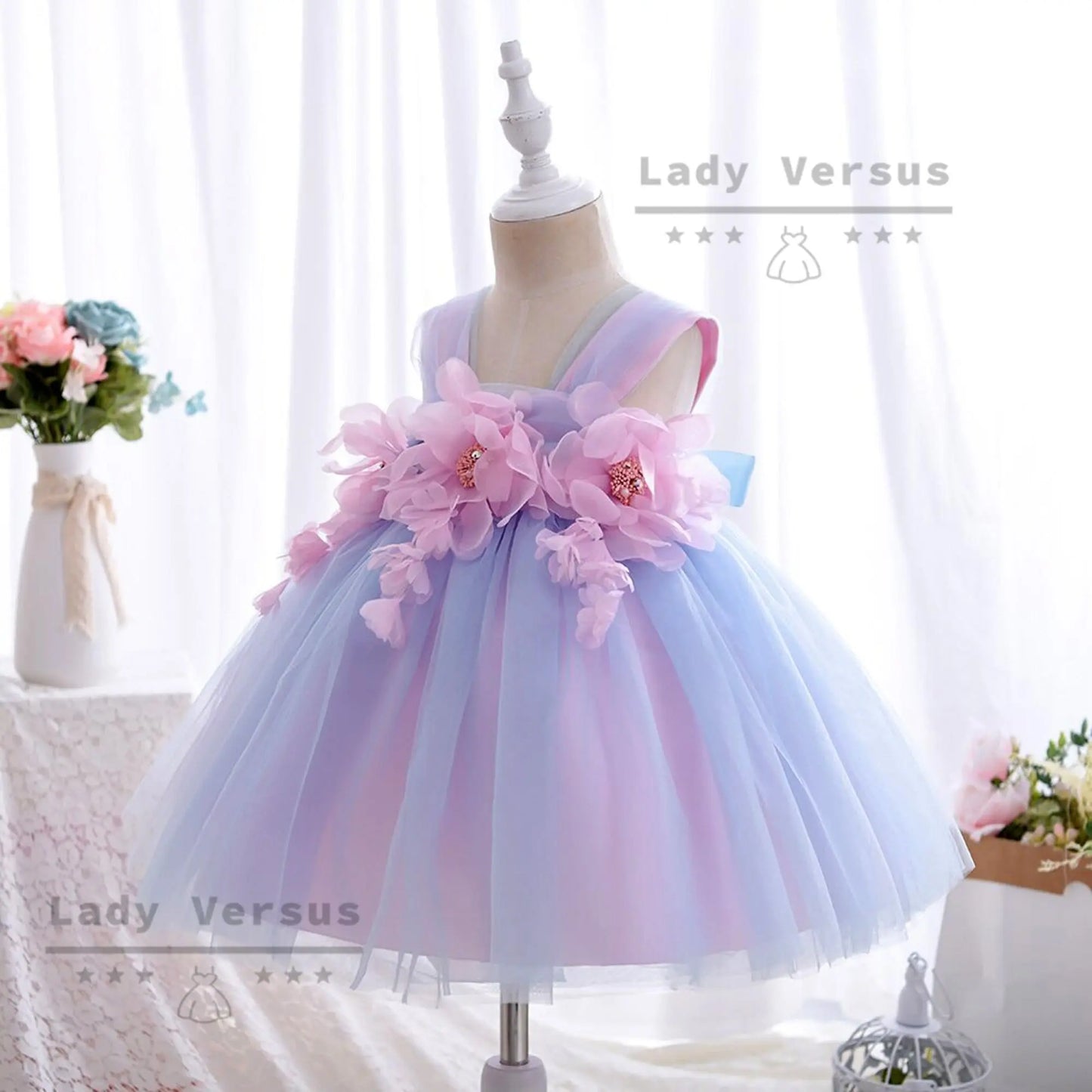 Baby Girl dress/ 1st birthday Dress  / Baby Girl Photoshoot dress/ Baby Girl Ball dress / girl birthday dress/ flower girl dress Lady Versus