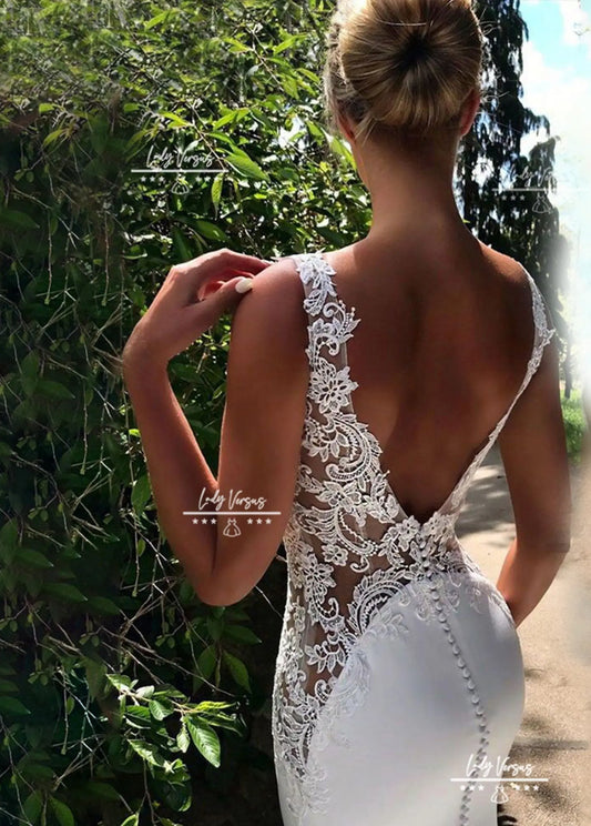 Bohemian elegant Lace Wedding  Dress /Beach wedding dress /bridal gown/ bohemian lace dress/ mermaid fitted dress