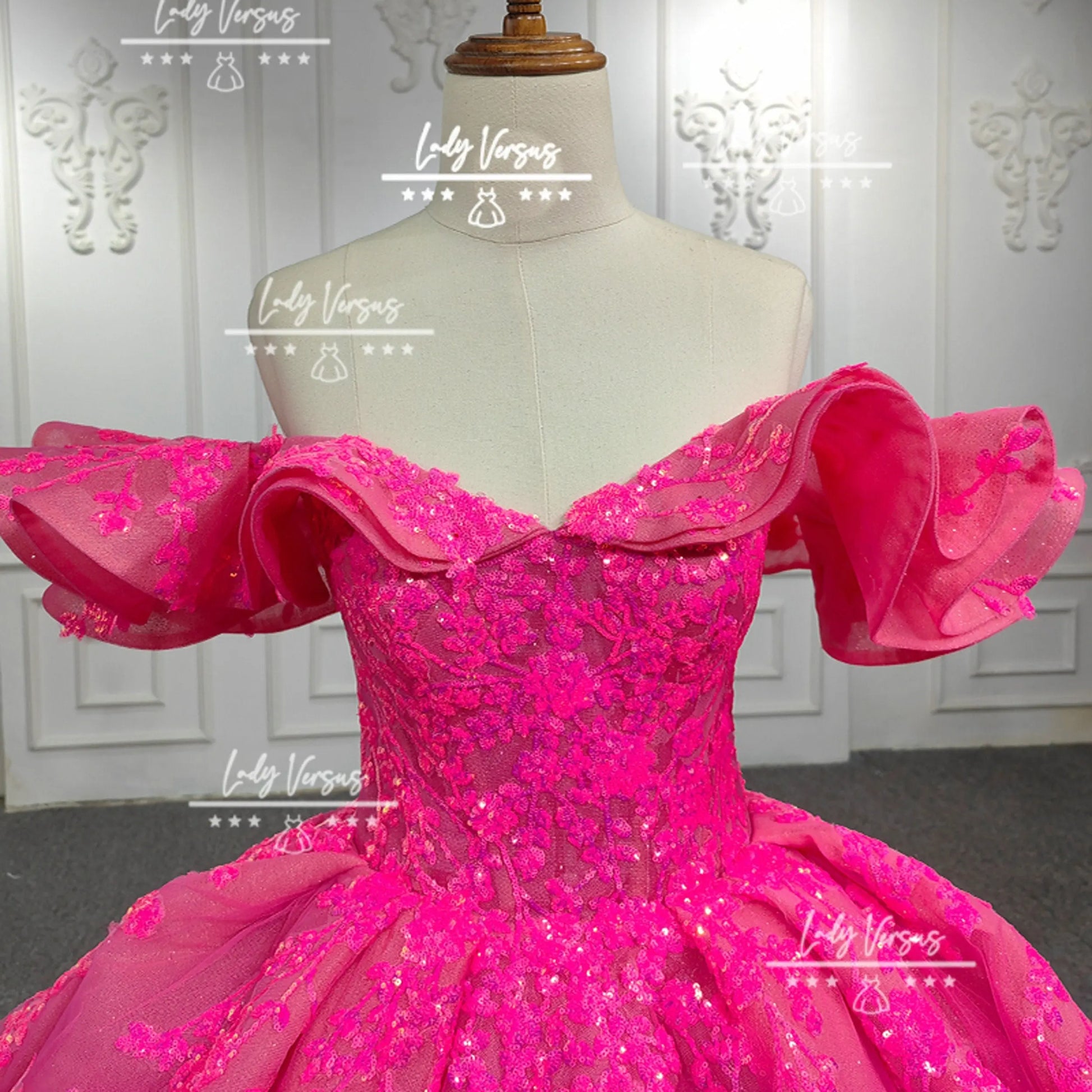 Luxury bridal princess dress/ Extravagant bridal gown/Gorgeous appliqué skirt wedding dress/ ball gown/prom dress Lady Versus