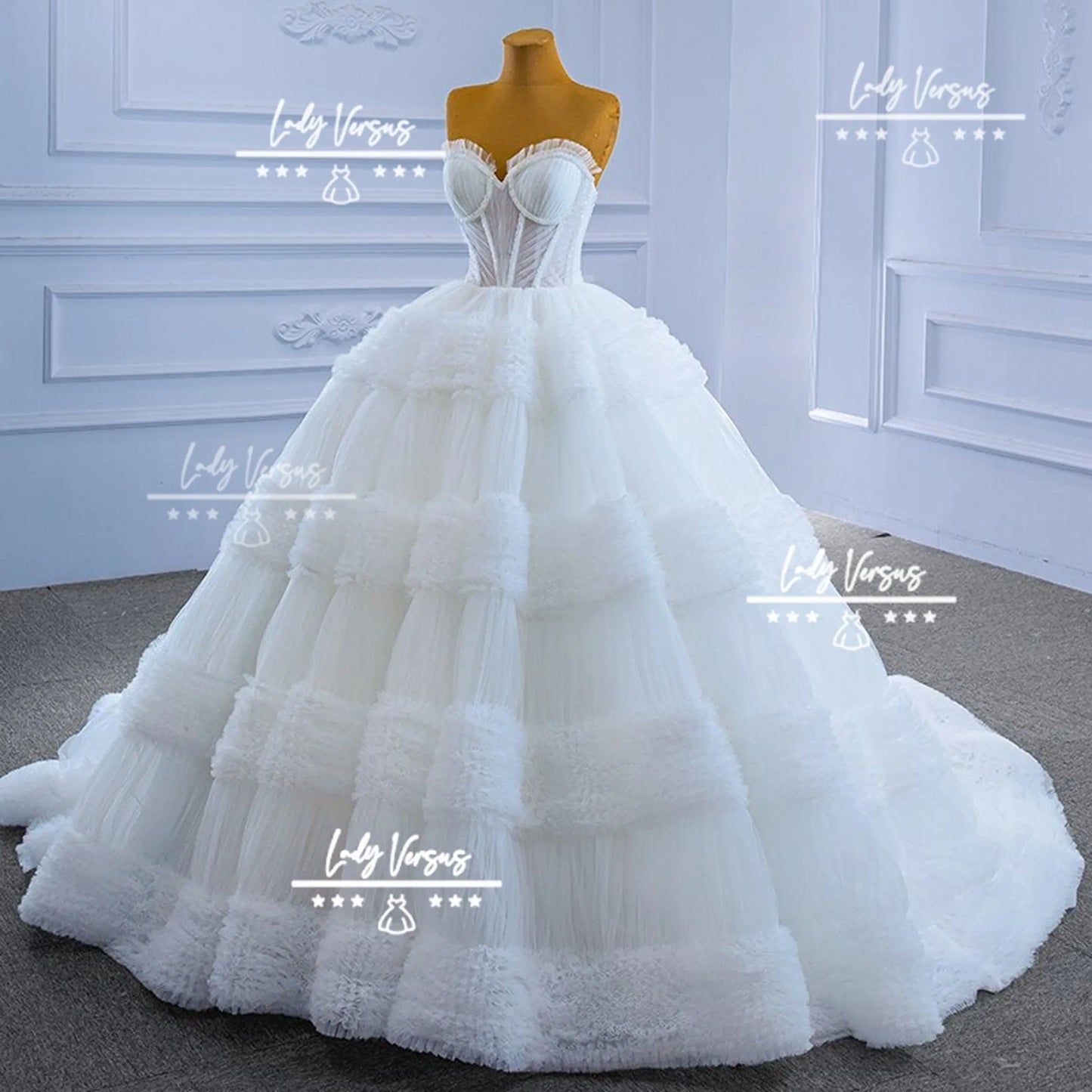 Luxury bridal princess dress/ Extravagant bridal gown/Gorgeous tulle big layered skirt / wedding dress/ ball gown/prom dress Lady Versus