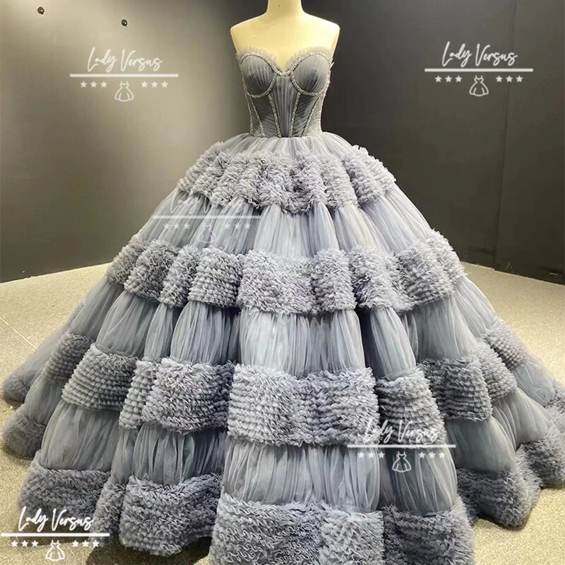 Luxury bridal princess dress/ Extravagant bridal gown/Gorgeous tulle big layered skirt / wedding dress/ ball gown/prom dress Lady Versus